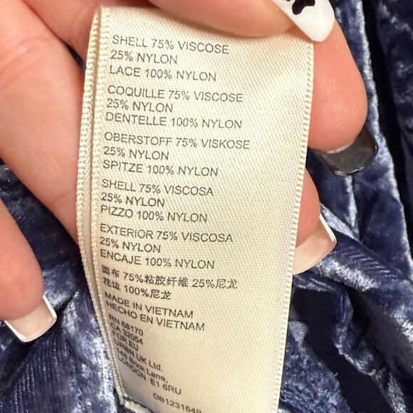 Free People Yours Truly Velvet Top | Medium | MSRP $128 - Picture 5 of 5